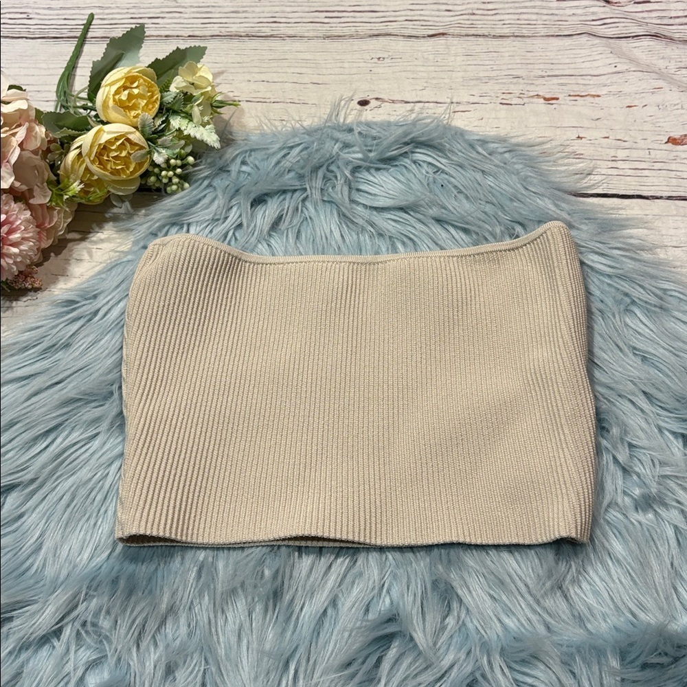 Aritzia Babaton Cream Sculpt Knit Cropped Tube Top